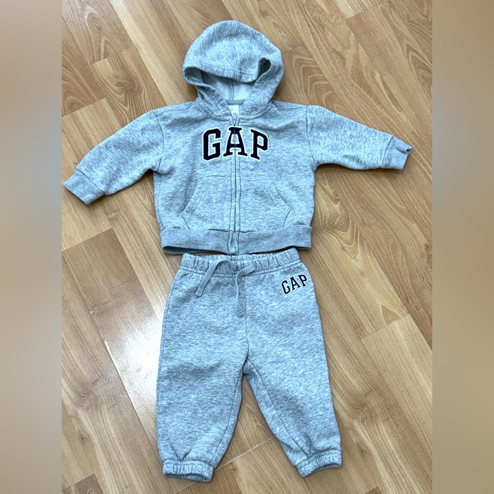 GAP Baby Gray Set Outfit